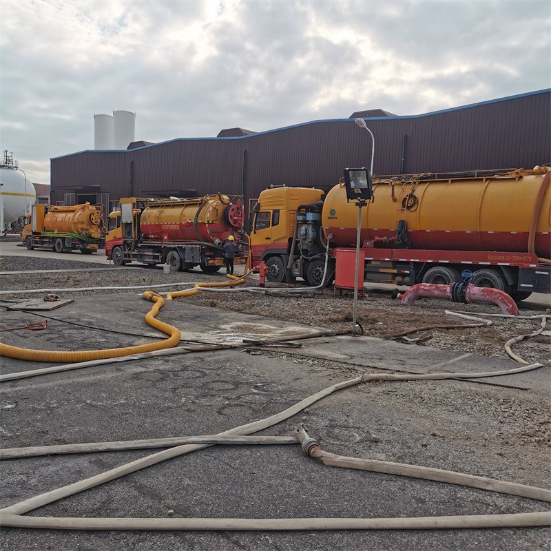 雨花台污水池清理